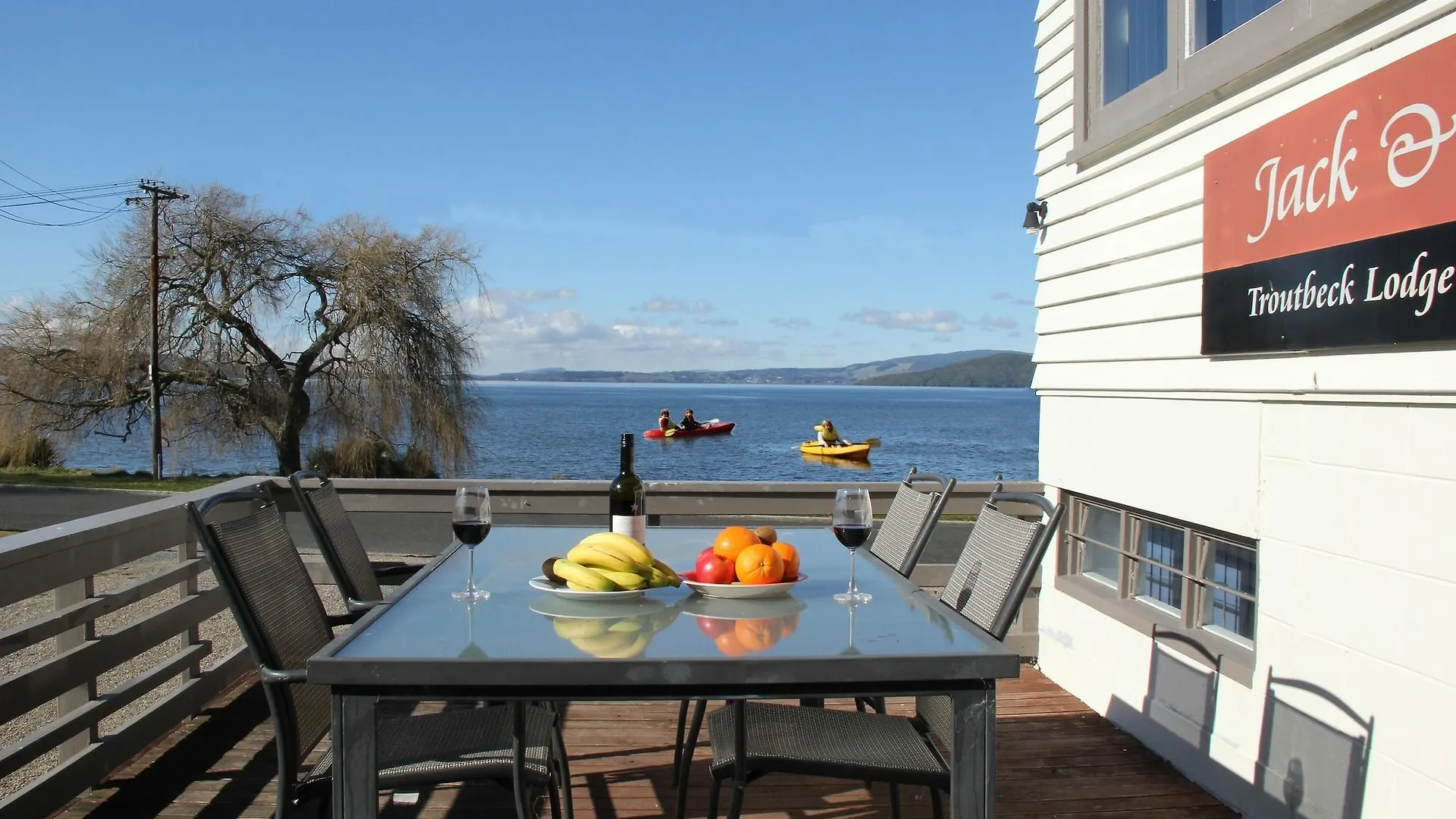Lakeview Small Studio Rotorua Guest house